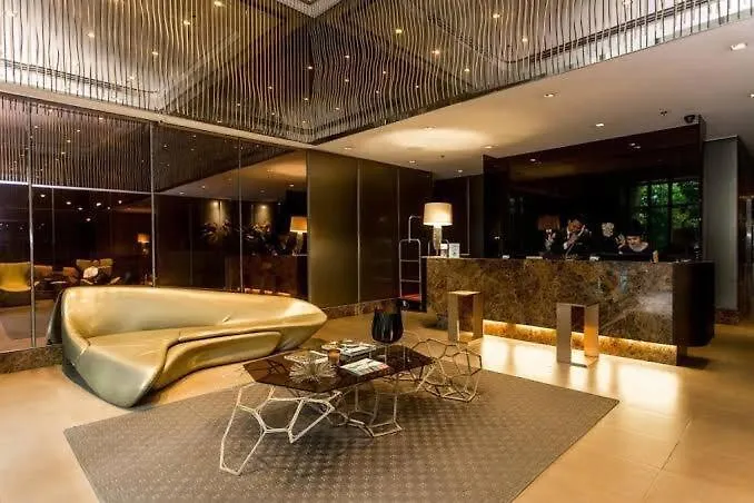 Cozi Makati Executive Balcony Apartment Manila