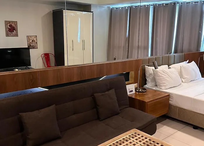 Apartment Cozi Makati Executive Balcony